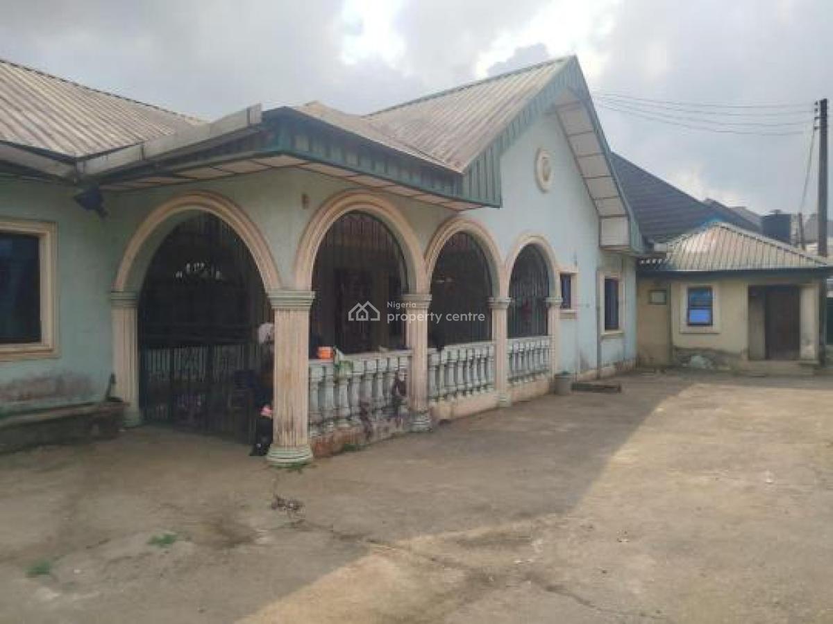 Mixed Units Property, Osongama Estate, Uyo, Akwa Ibom, Block of Flats for Sale