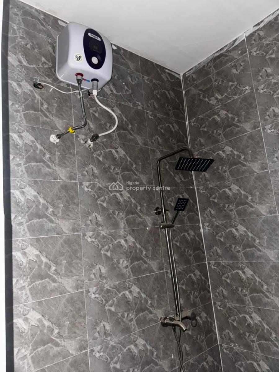 Luxury 3-bedroom Flat with Excellent Facility, Ogombo, Ajah, Lagos, Flat / Apartment for Rent