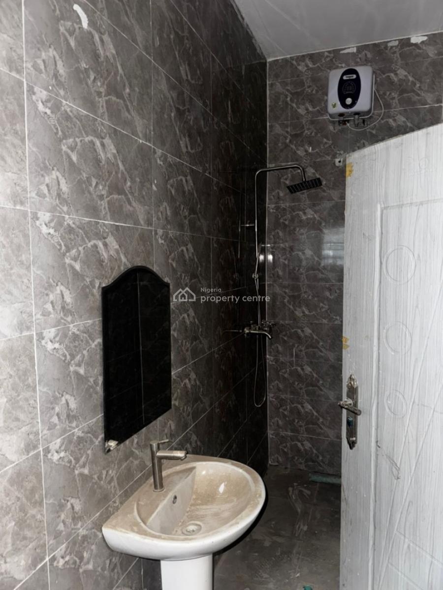 Luxury 3-bedroom Flat with Excellent Facility, Ogombo, Ajah, Lagos, Flat / Apartment for Rent