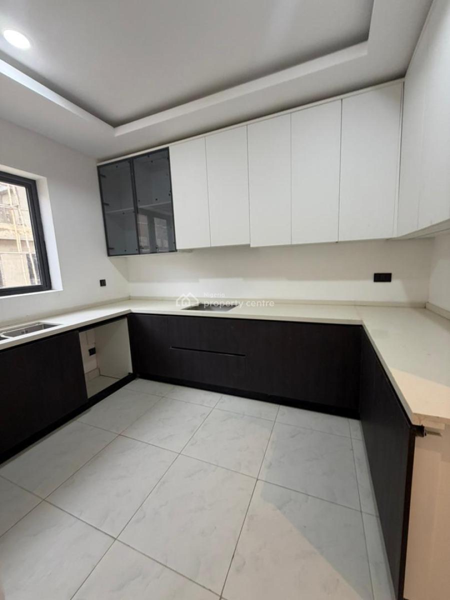 *one of a Kind 4 Bedroom Semi Detached with, Lekki Phase 1, Lekki, Lagos, Semi-detached Duplex for Sale