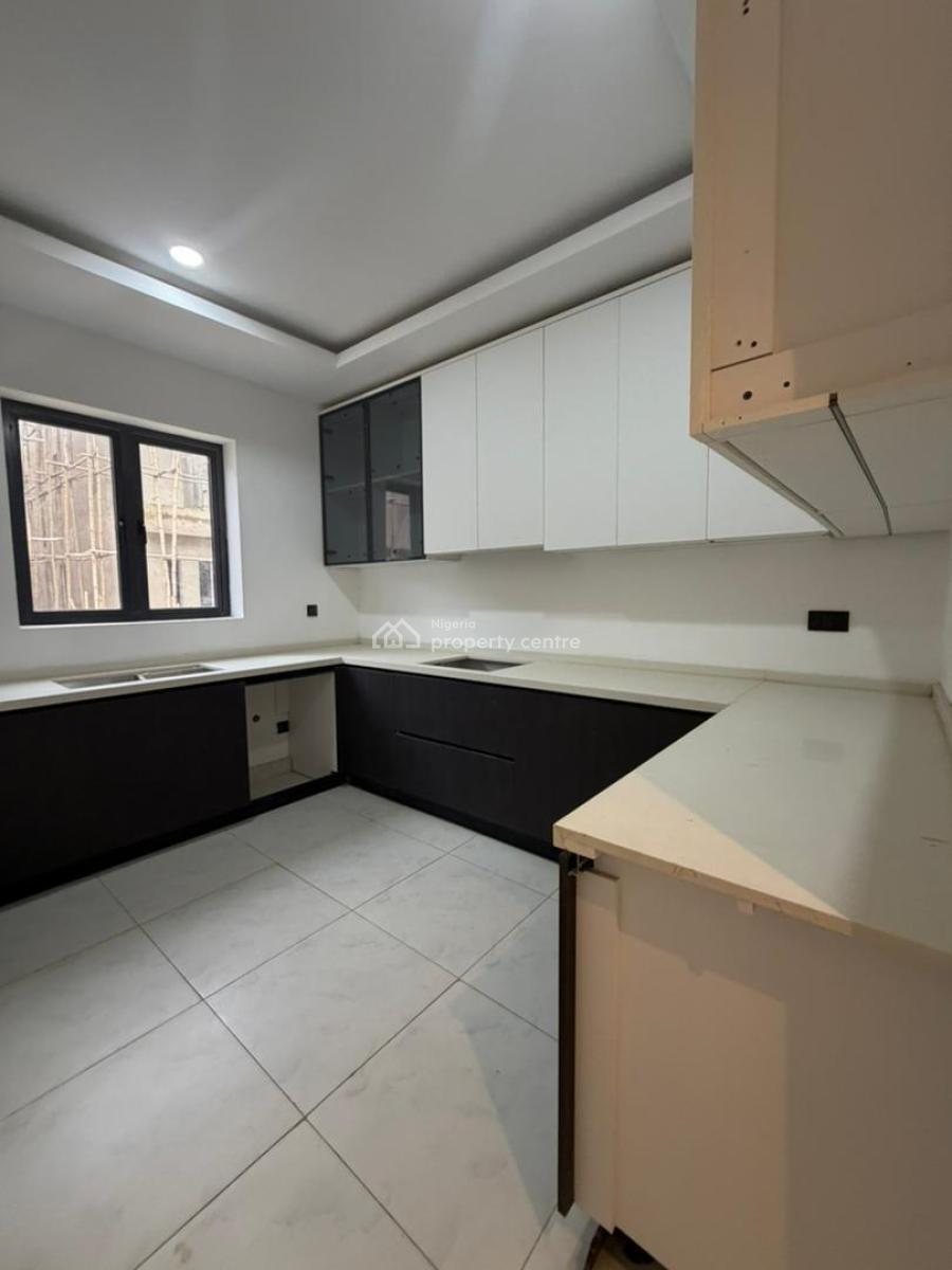 *one of a Kind 4 Bedroom Semi Detached with, Lekki Phase 1, Lekki, Lagos, Semi-detached Duplex for Sale