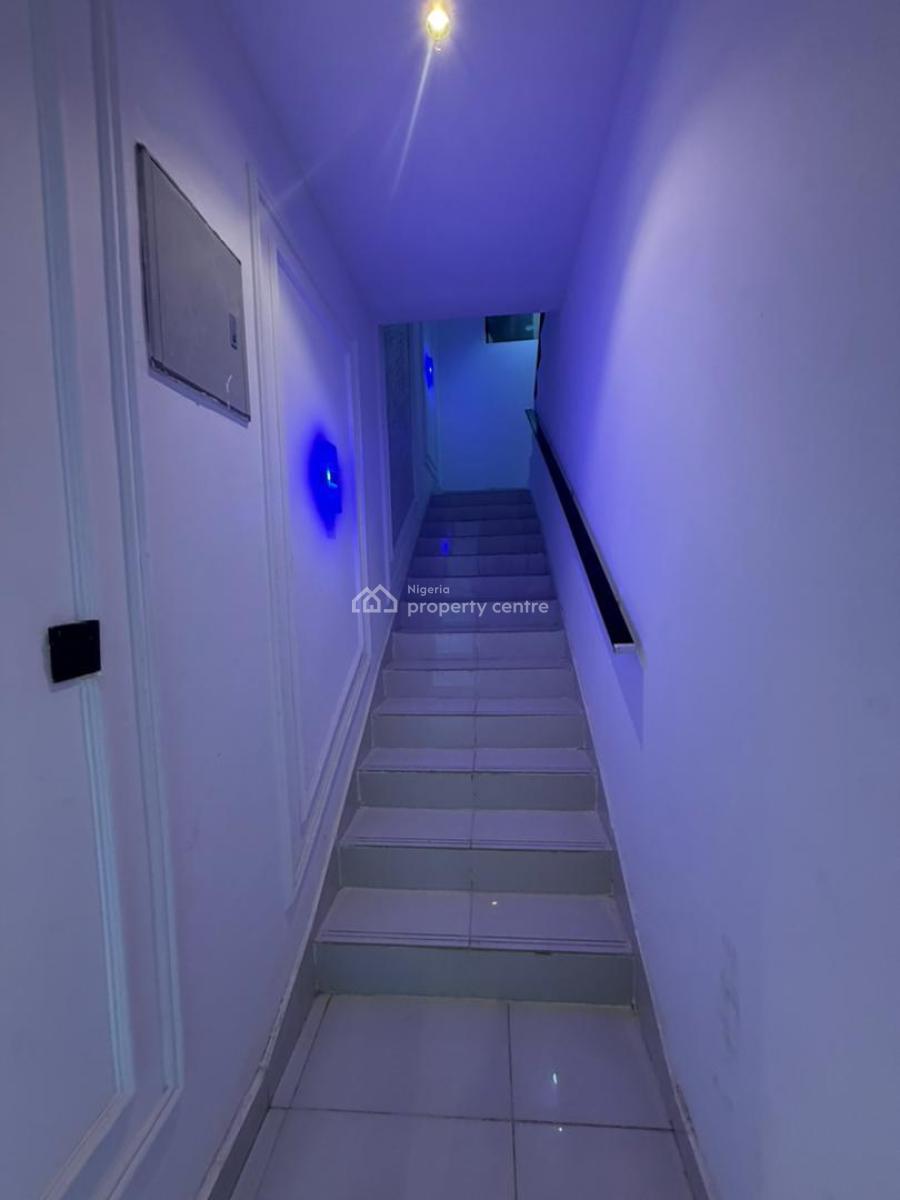 *one of a Kind 4 Bedroom Semi Detached with, Lekki Phase 1, Lekki, Lagos, Semi-detached Duplex for Sale