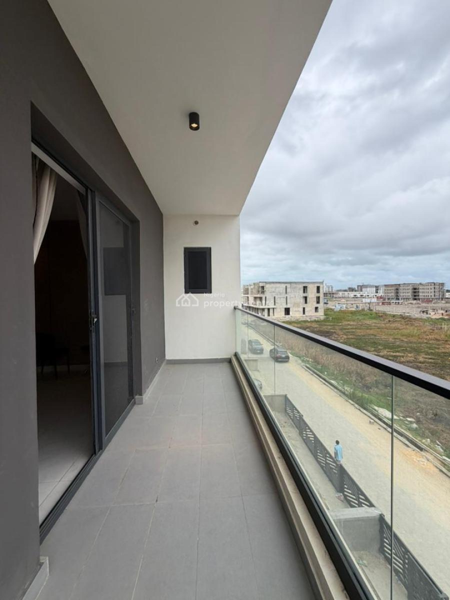 *one of a Kind 4 Bedroom Semi Detached with, Lekki Phase 1, Lekki, Lagos, Semi-detached Duplex for Sale