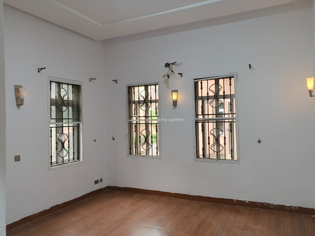 Relatively New 3 Bedroom Flat Located in a Serene Secured Neighborhood, Ikeja Gra, Ikeja Gra, Ikeja, Lagos, House for Rent