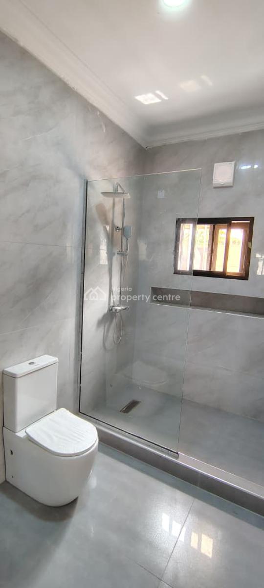 3 Bedroom Flat with a Room Bq, Off Admiralty Way, Lekki, Lagos, Flat / Apartment for Rent