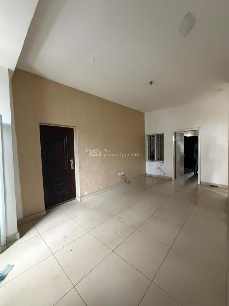 *well Maintained 2 Bedroom Apartment, Orchid, Lekki, Lagos, Flat / Apartment for Rent