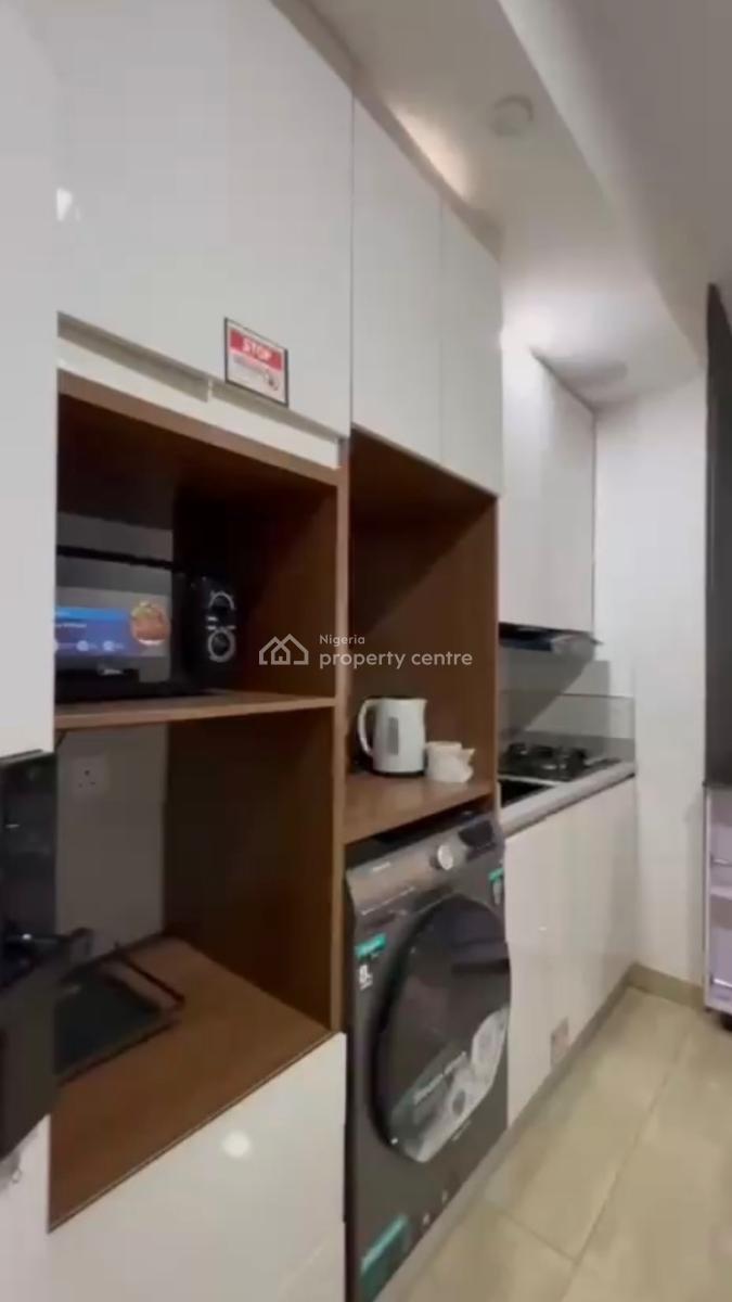 Furnished Miniflat, Lekki County, Ikota, Lekki, Lagos, Mini Flat (room and Parlour) for Rent