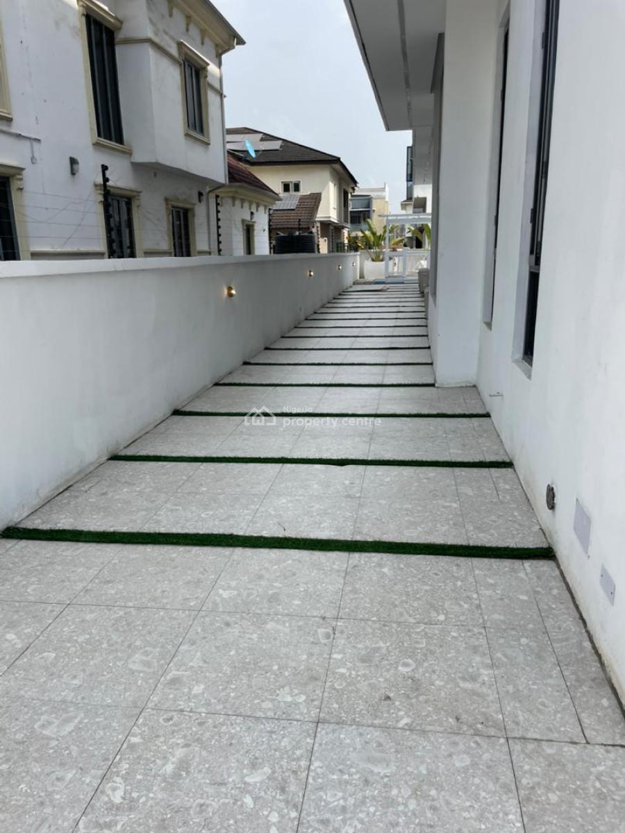 a 5 Bedroom Massively Built for Nature and Residential Deal Pool Cinem, Pinnock Beach Estate, Osapa, Lekki, Lagos, House for Sale