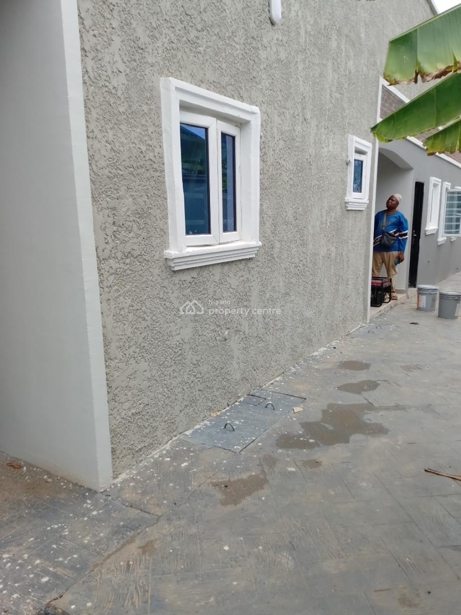 Lovely Room and Parlor, Igbogbo Estate, Igbogbo, Ikorodu, Lagos, Flat / Apartment for Rent
