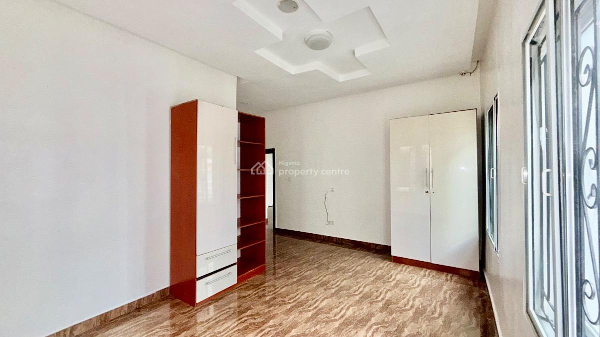 a Spacious 5 Bedroom Detached House with Inbuilt Service Quarters, Str, Michelle Okocha Crescent, Parkview, Ikoyi, Lagos, Detached Duplex for Rent
