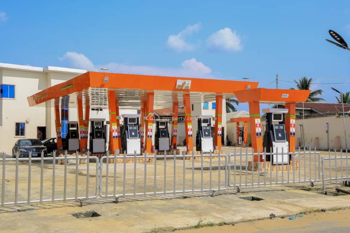 Mega Strategic Filling Station with a Gas Plant for Lease, Igwuruta Airport Road, Port Harcourt, Rivers, Filling Station for Rent