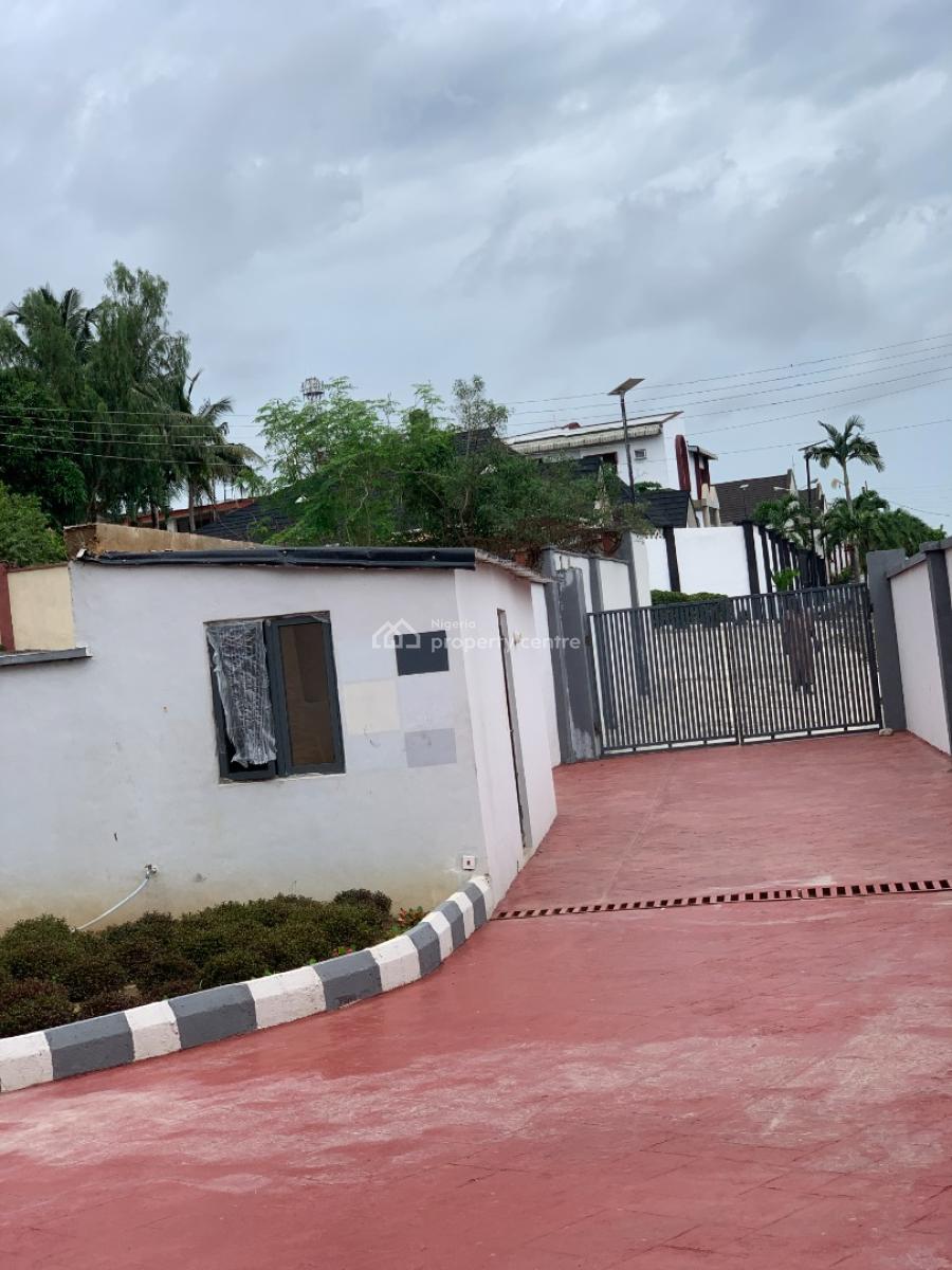 Newly Built 5 Bedrooms Terrace House with Bq, Alalubosa, Ibadan, Oyo, Terraced Duplex for Sale