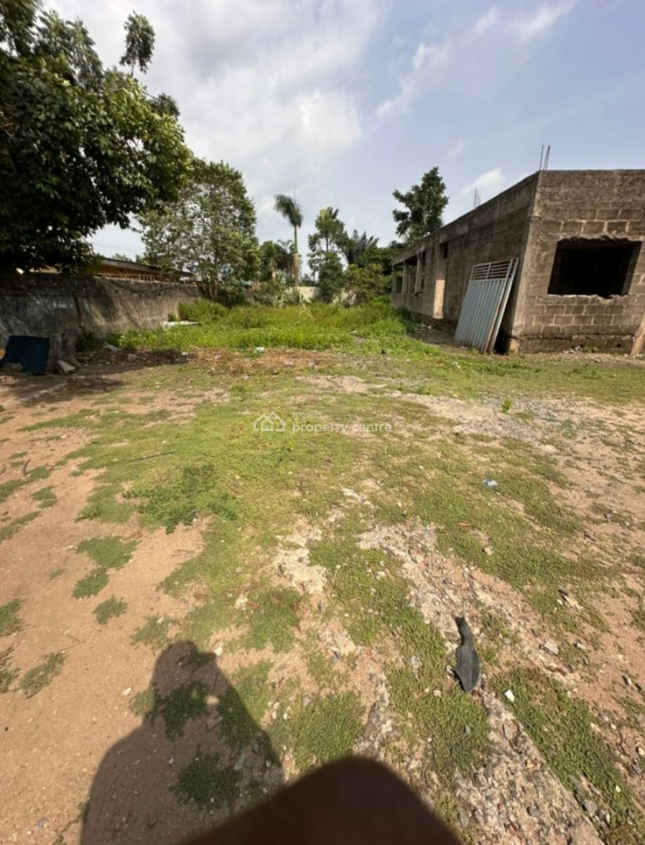 Ready to Build 3193.34sqm in a Descent Area (dealing with Mandate), Ilupeju, Lagos, Land for Sale
