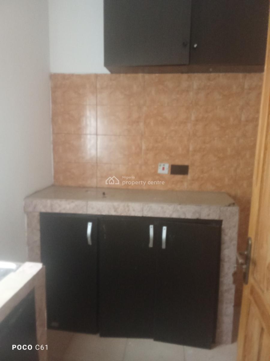 2 Bedroom Flat, Upstairs, Lbs, Ajiwe, Ajah, Lagos, Flat / Apartment for Rent