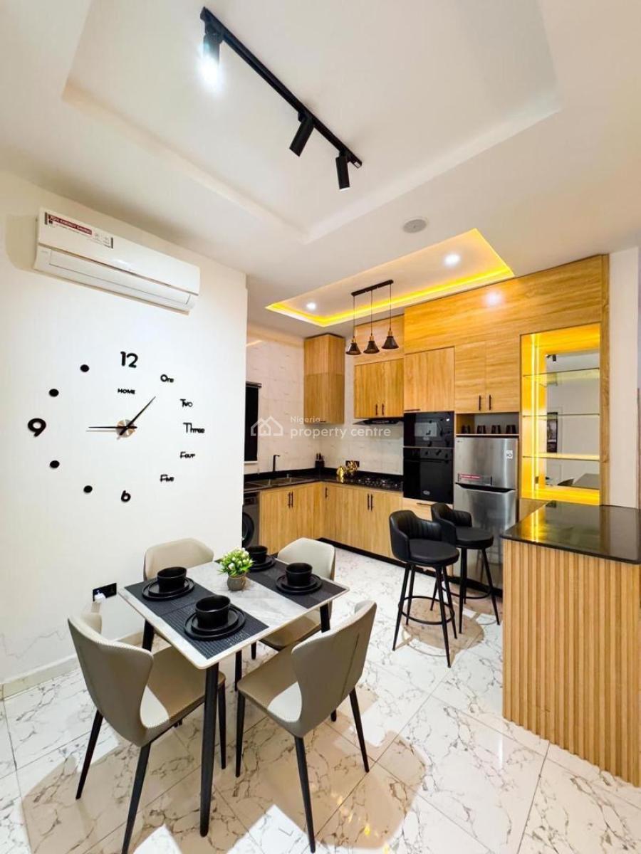 Fully Furnished 2 Bedroom Apartment, Lekki Phase 1, Lekki, Lagos, Flat / Apartment for Rent