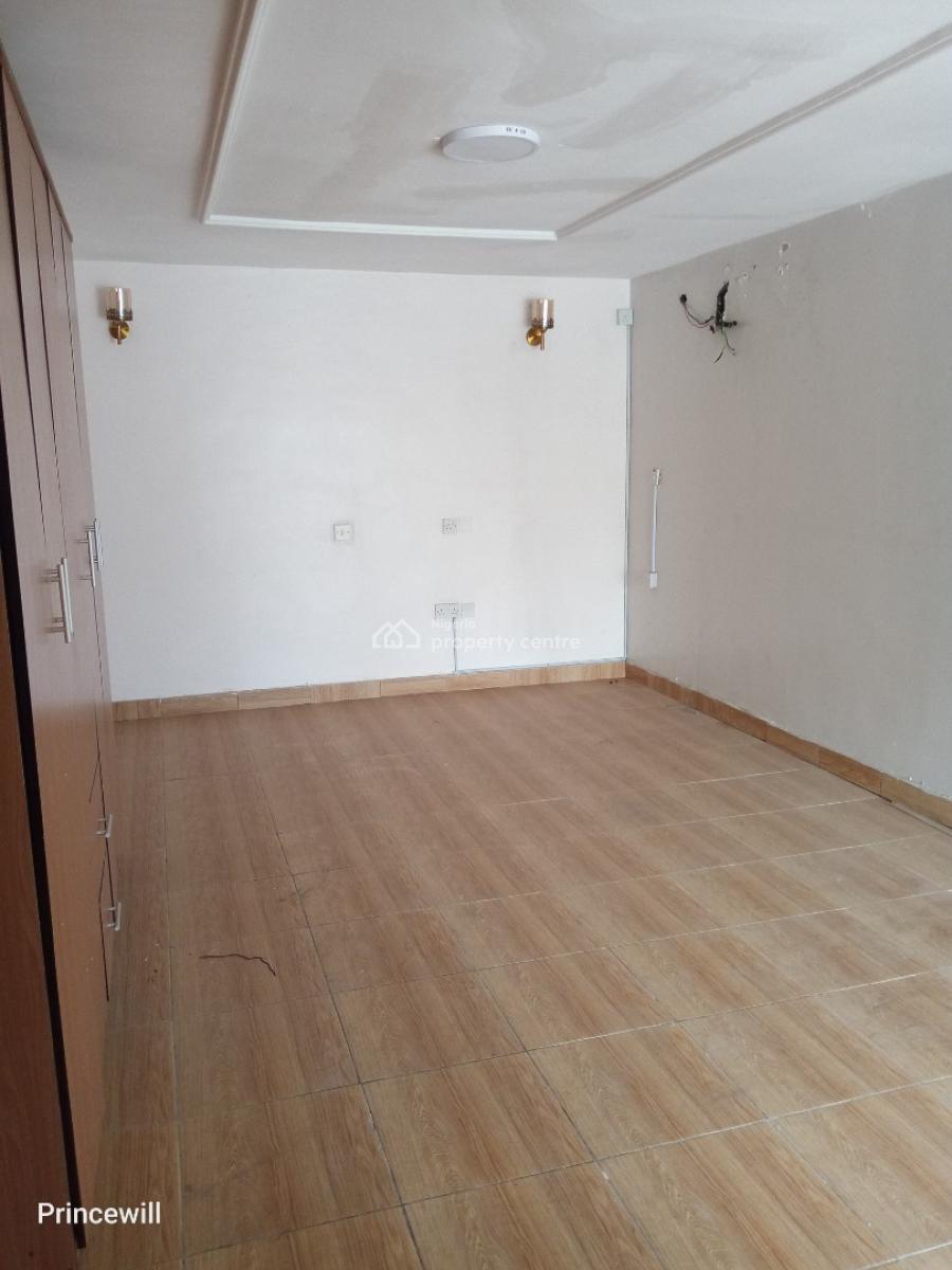 a Single Room Penthouse Without Bq, Off Adewunmi Adebimpe Drive, Lekki Phase 1, Lekki, Lagos, Flat / Apartment for Rent