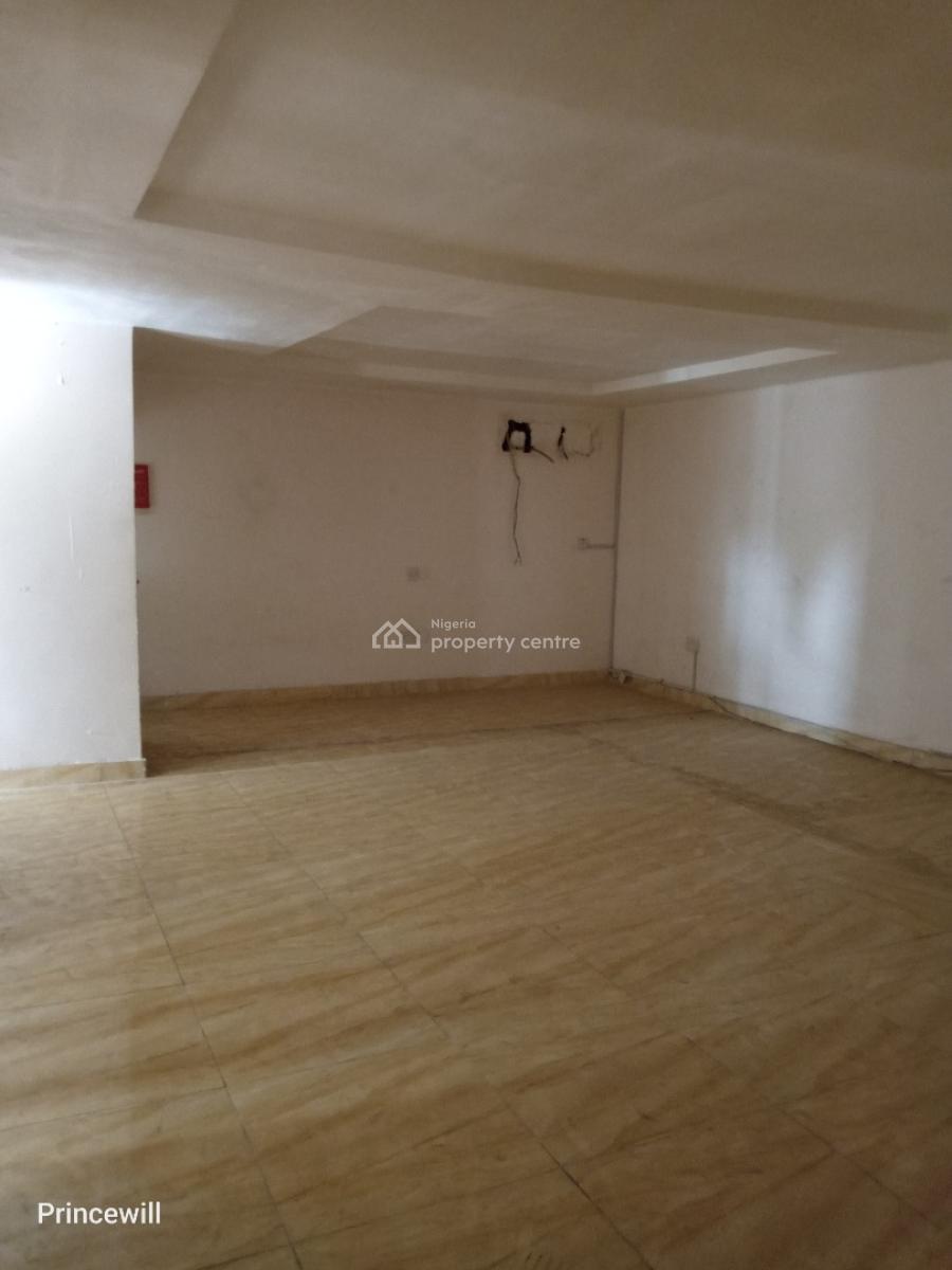a Single Room Penthouse Without Bq, Off Adewunmi Adebimpe Drive, Lekki Phase 1, Lekki, Lagos, Flat / Apartment for Rent
