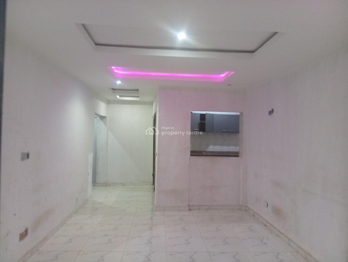 a Luxurious Spacious 2 Bedroom, Area 5 Opic, Agbara-igbesa, Lagos, Flat / Apartment for Rent