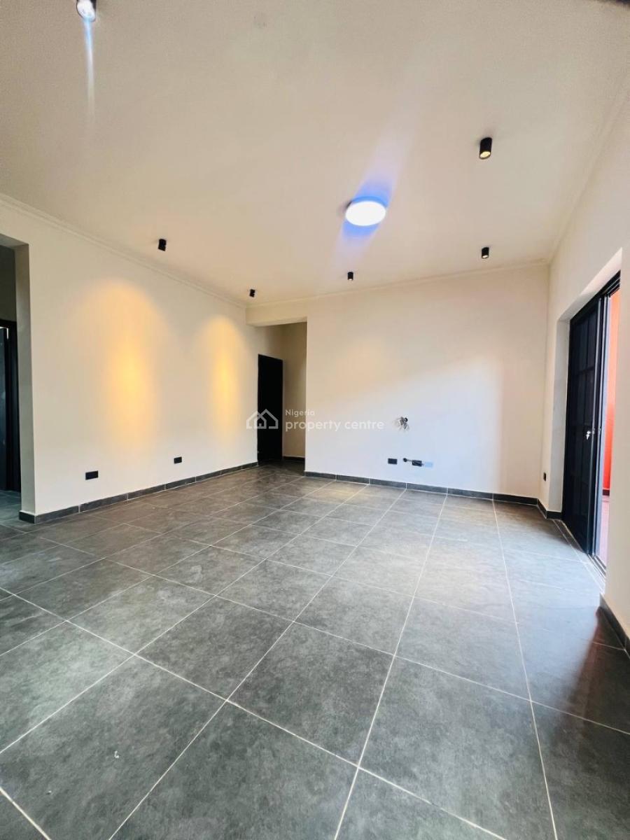 Finished 3 Bedroom Apartment, Lekki Phase 1, Lekki, Lagos, Block of Flats for Sale