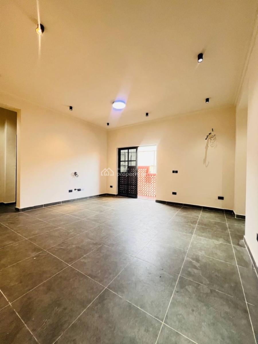 Finished 3 Bedroom Apartment, Lekki Phase 1, Lekki, Lagos, Block of Flats for Sale