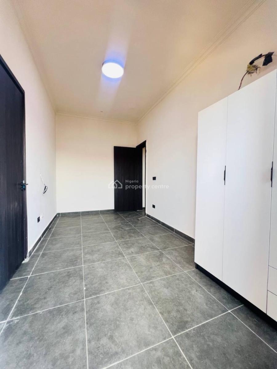 Finished 3 Bedroom Apartment, Lekki Phase 1, Lekki, Lagos, Block of Flats for Sale