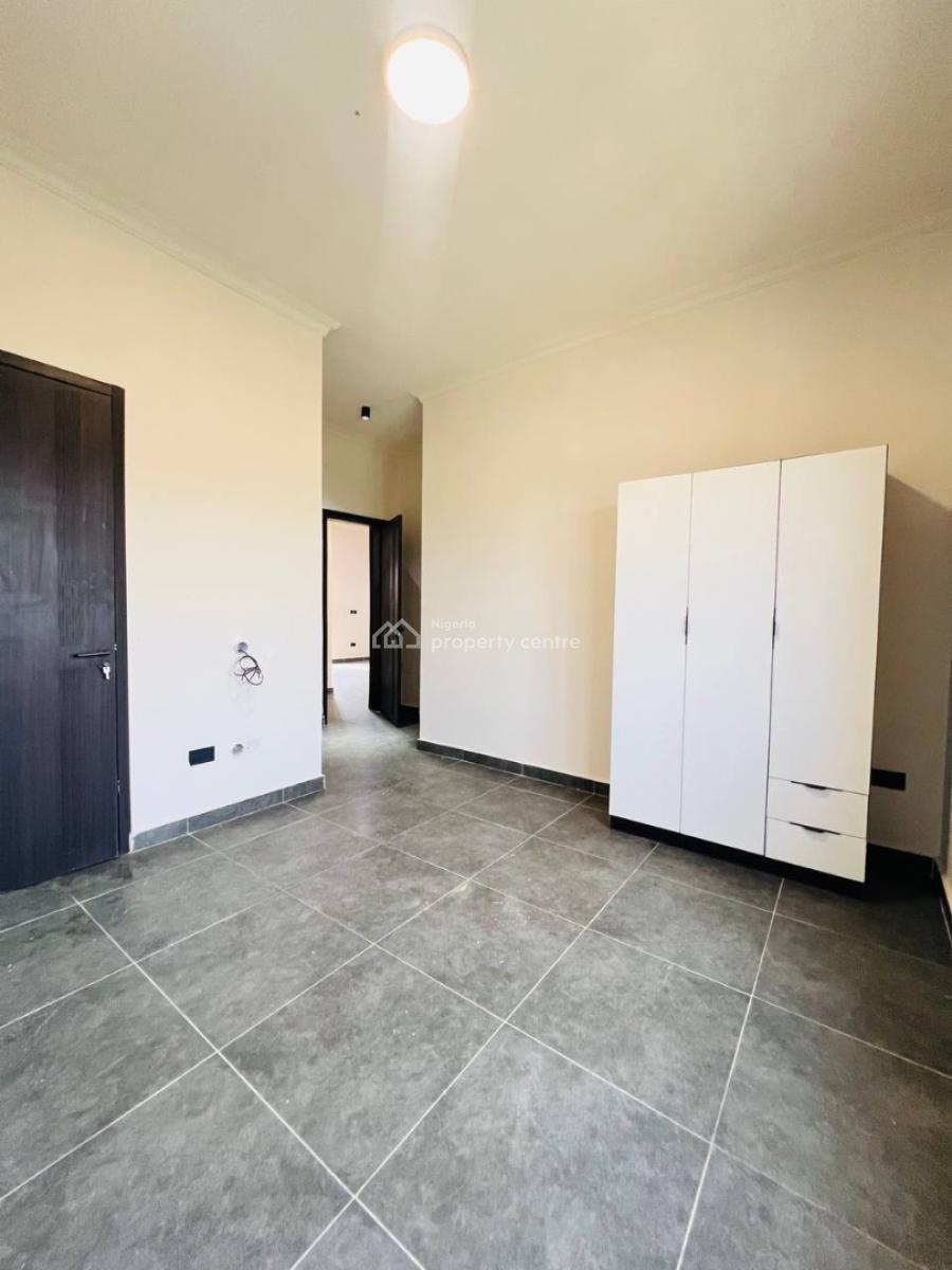 Finished 3 Bedroom Apartment, Lekki Phase 1, Lekki, Lagos, Block of Flats for Sale