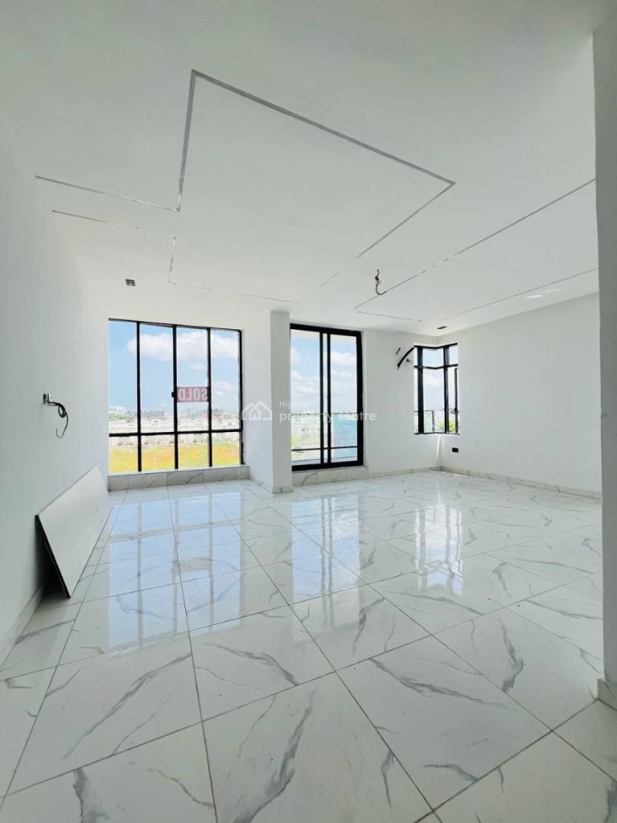 1 & 2bedroom Apartment, in a Great and Service Estate, Ikate, Lekki, Lagos, Block of Flats for Sale