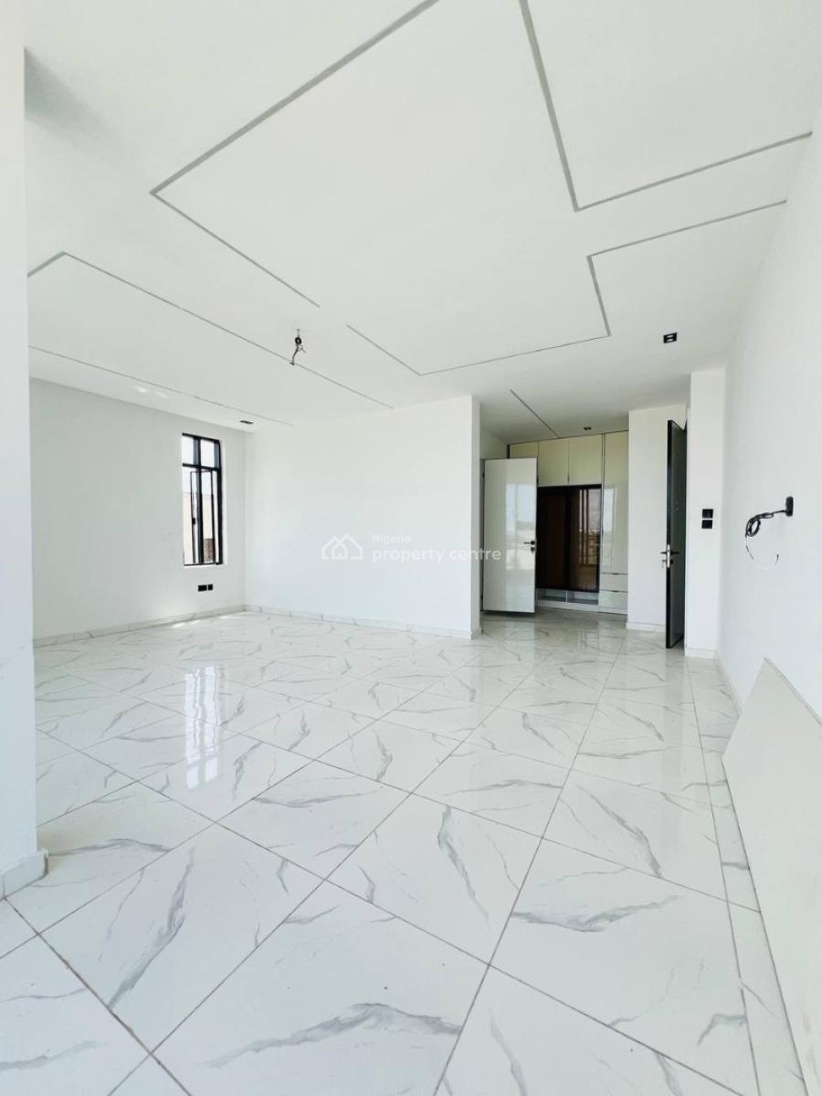 1 & 2bedroom Apartment, in a Great and Service Estate, Ikate, Lekki, Lagos, Block of Flats for Sale
