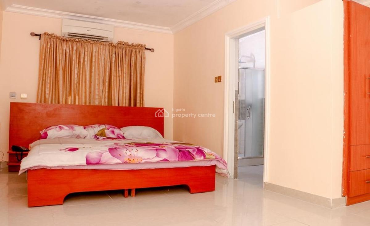 33 Rooms Functioning Hotel, Gra, Apapa, Lagos, Hotel / Guest House for Sale