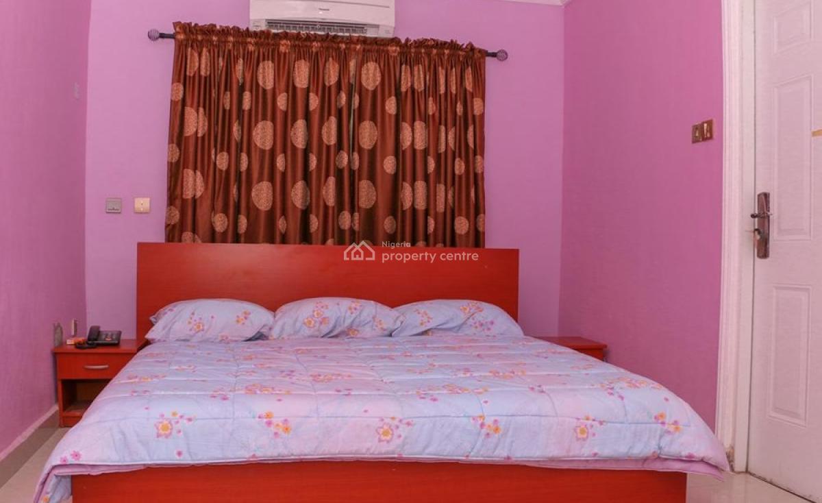 33 Rooms Functioning Hotel, Gra, Apapa, Lagos, Hotel / Guest House for Sale