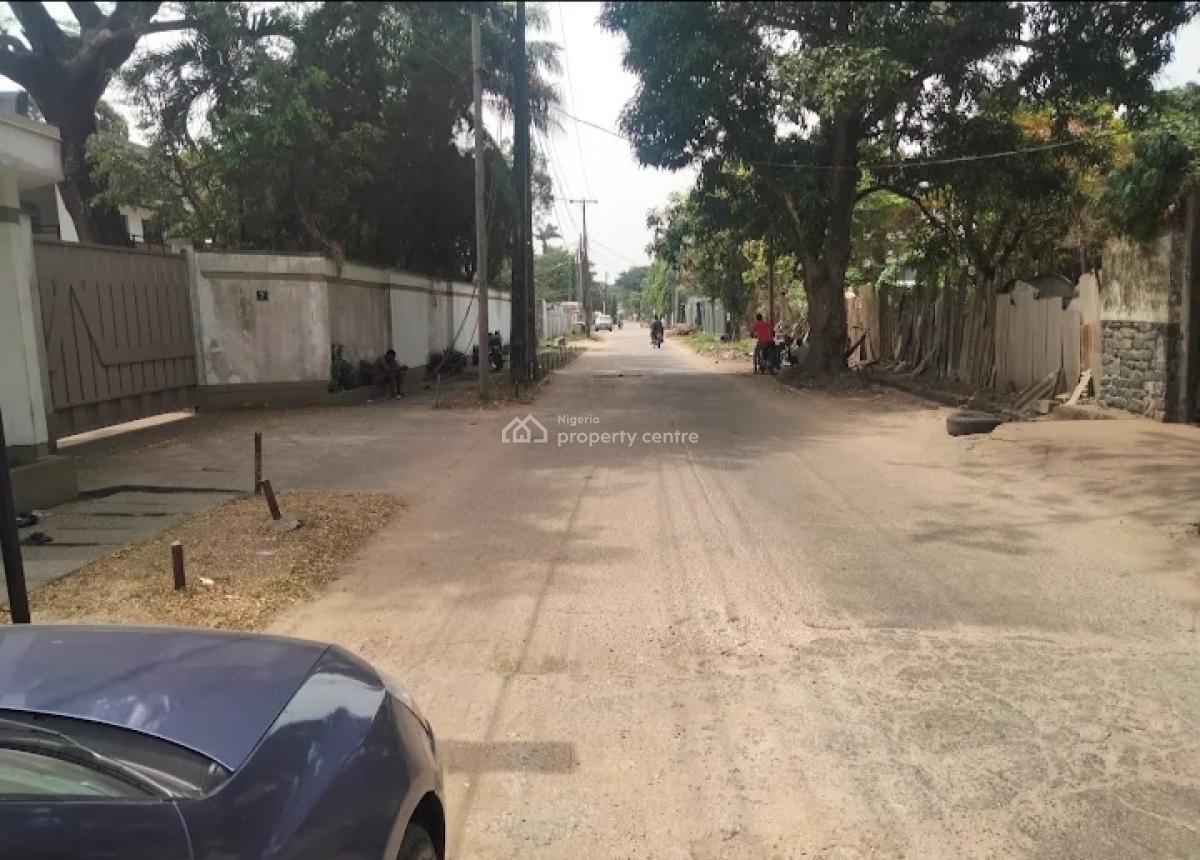 33 Rooms Functioning Hotel, Gra, Apapa, Lagos, Hotel / Guest House for Sale