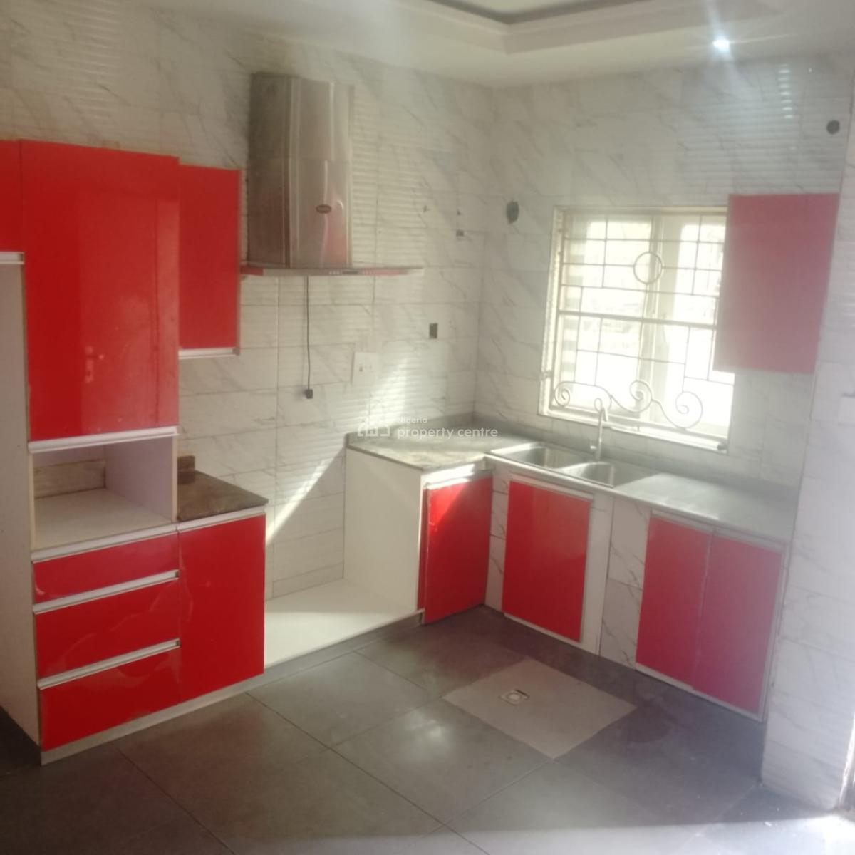 Well Clean 4 Bedroom Semi Detached Duplex, Riverpark Estate Lugbe Abuja, Lugbe District, Abuja, Semi-detached Duplex for Rent