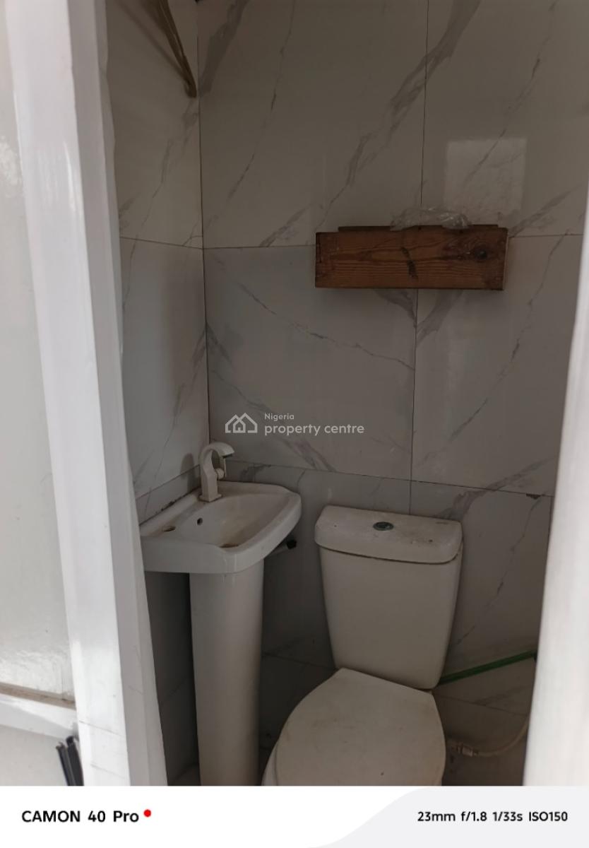 Studio Apartment, Off Ligali Ayorinde Street, Victoria Island (vi), Lagos, Self Contain (single Rooms) for Rent