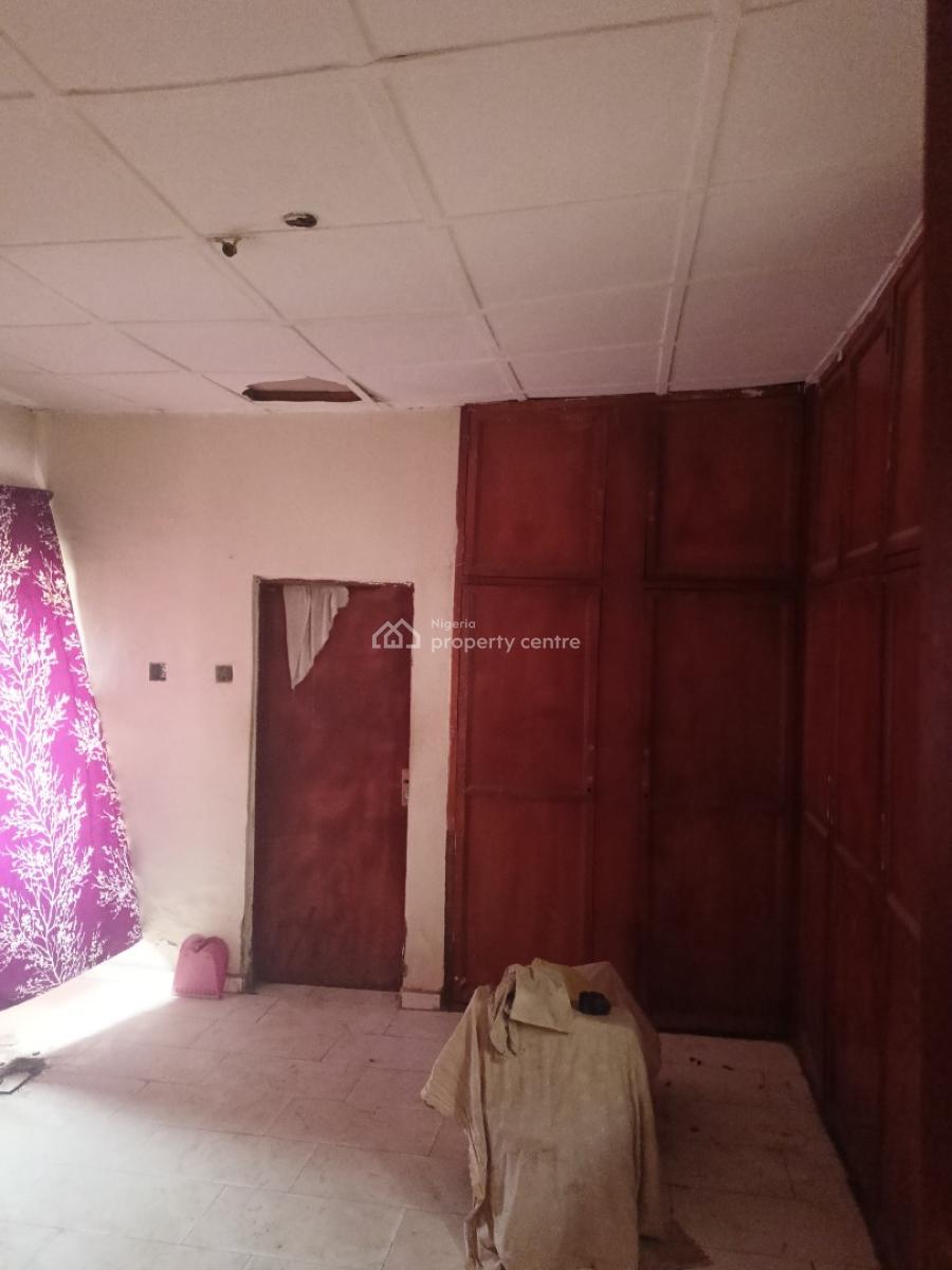 5 Bedroom Apartment( Perfect for Both Commercial Or Residential), Arab Road, Kubwa, Abuja, House for Rent