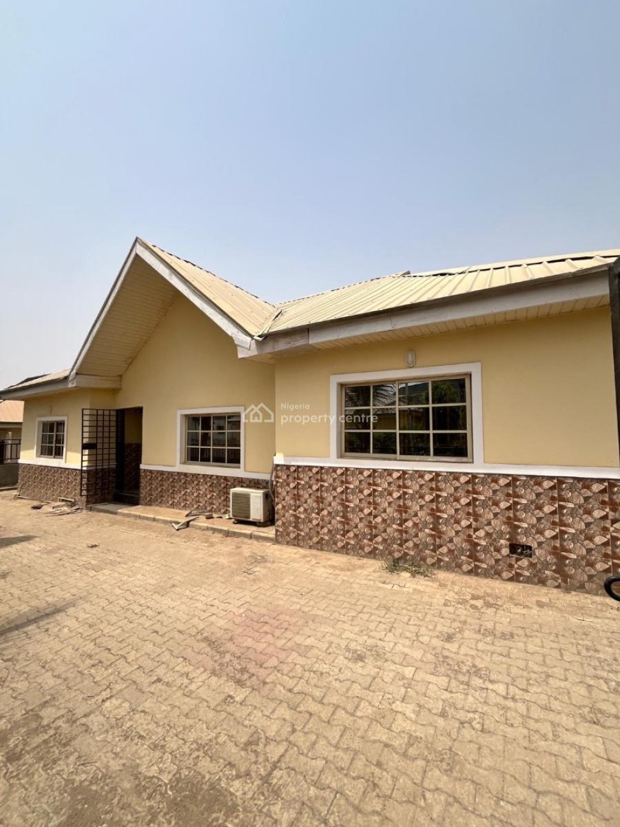Clean  and Affordable 3 Bedroom Bungalow 1 Bq, Palmheight Estate Phase1, Sabon Lugbe, Lugbe District, Abuja, Detached Bungalow for Sale