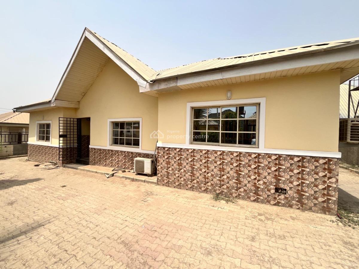 Clean  and Affordable 3 Bedroom Bungalow 1 Bq, Palmheight Estate Phase1, Sabon Lugbe, Lugbe District, Abuja, Detached Bungalow for Sale
