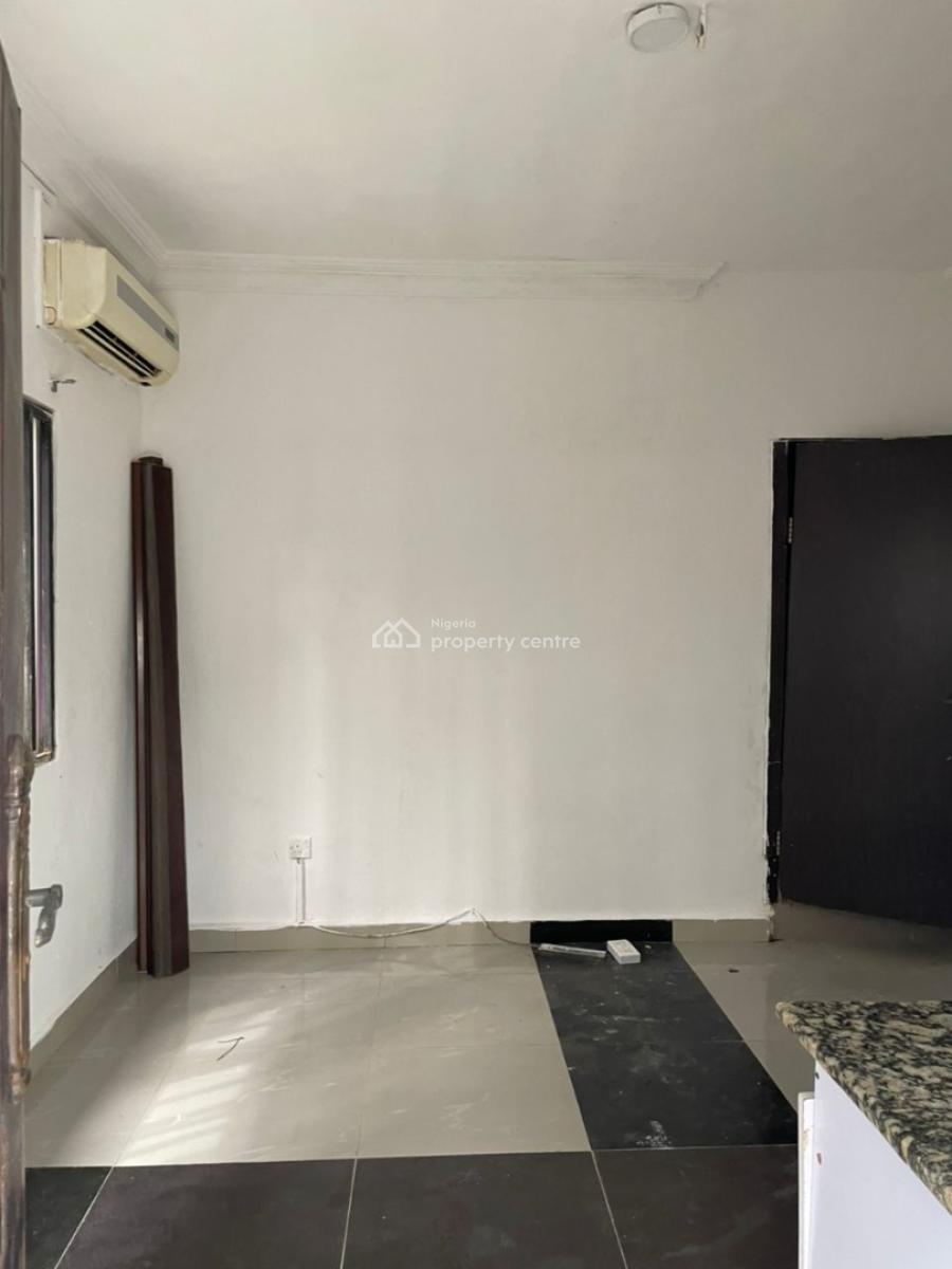 Lovely and Spacious Studio Apartment in a Serene Area, Lekki 1, Lekki, Lagos, Mini Flat (room and Parlour) for Rent
