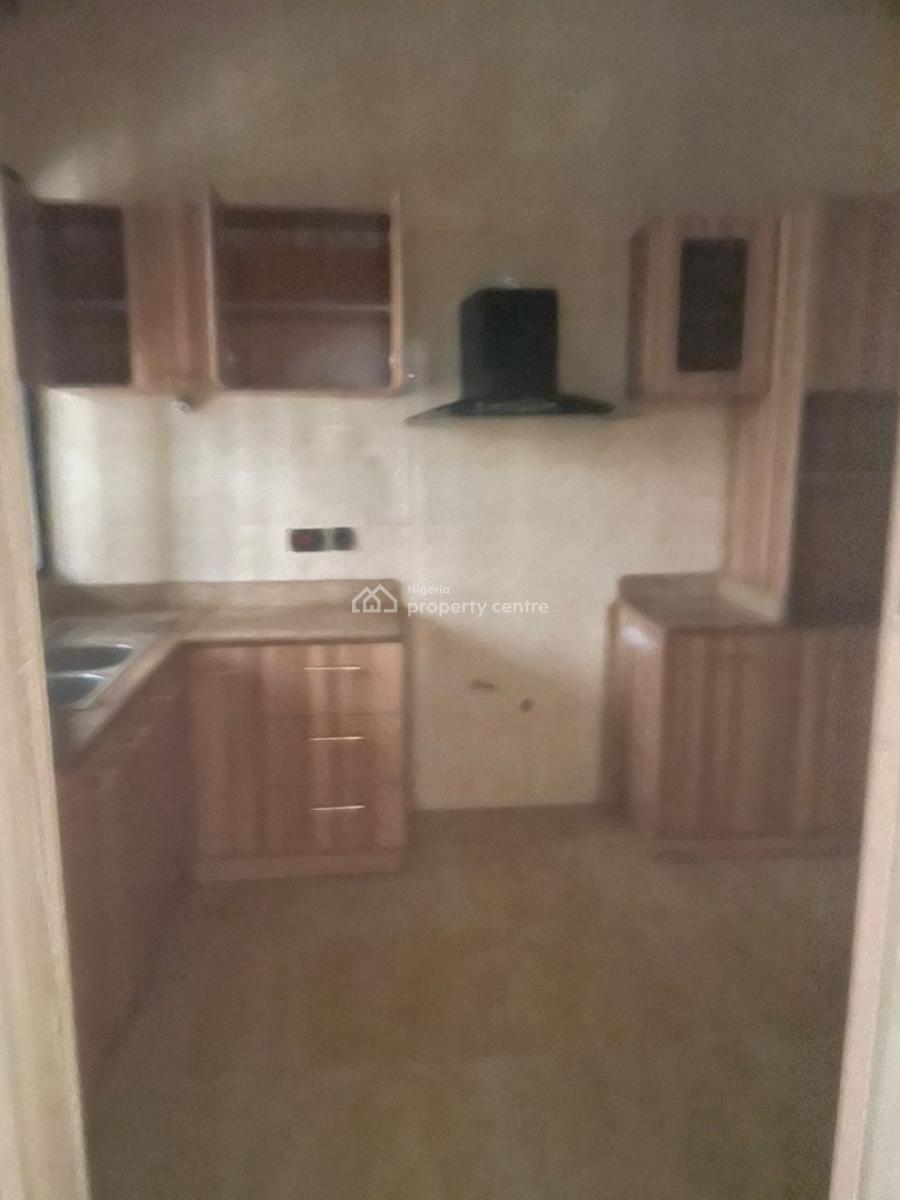 Tastefully Finished and Newly Renovated 3bedroom Flat All Room En-suit, Lekki Phase 1, Lekki, Lagos, Flat / Apartment for Rent