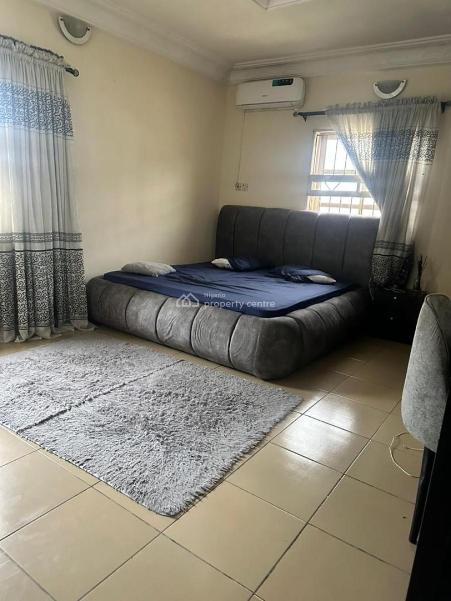 Self Service & Luxury Furnished 3bedroom Shared Apartment, Off Spg Road, Ologolo Lekki Lagos, Lekki, Lagos, Self Contain (single Rooms) for Rent