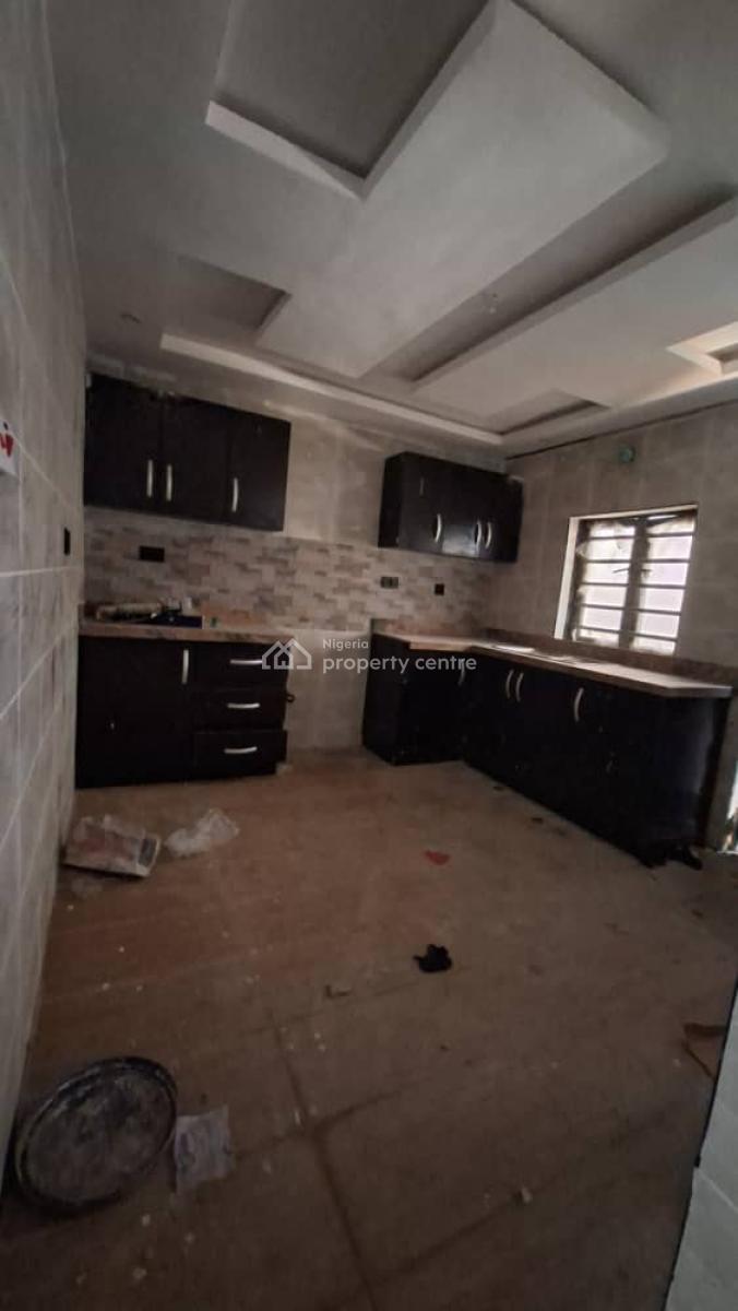 4 Bedroom Terrace Duplex with C of O, Beach Front Estate, Lekki, Lagos, Terraced Duplex for Sale