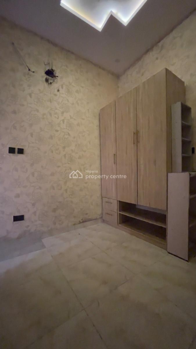 a Standard Room, Ikota Villa Estate, Ikota, Lekki, Lagos, Self Contain (single Rooms) for Rent