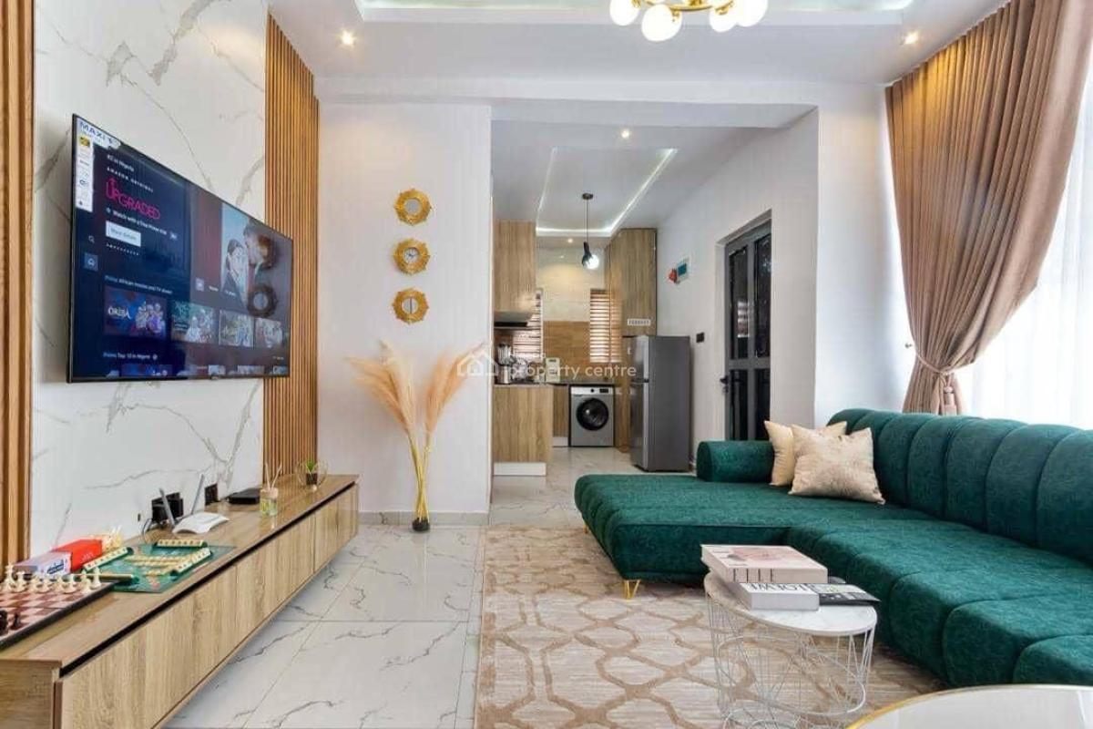 Cozy 2 Bedroom Apartment with Swimming Pool, Gym, Snooker Boa, Lekki Phase 1, Lekki, Lagos, Flat / Apartment Short Let