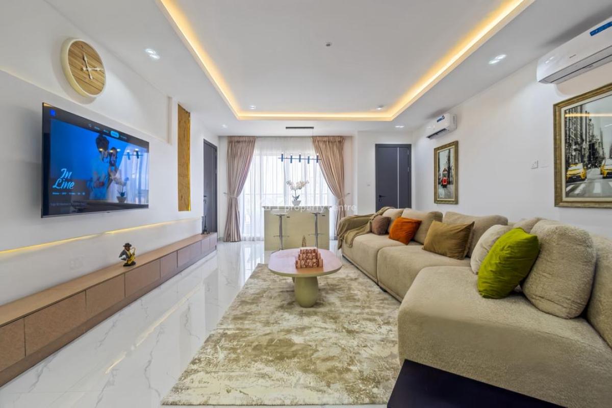 Cozy 2 Bedroom Apartment with Swimming Pool, Gym, Snooker Boa, Lekki Phase 1, Lekki, Lagos, Flat / Apartment Short Let