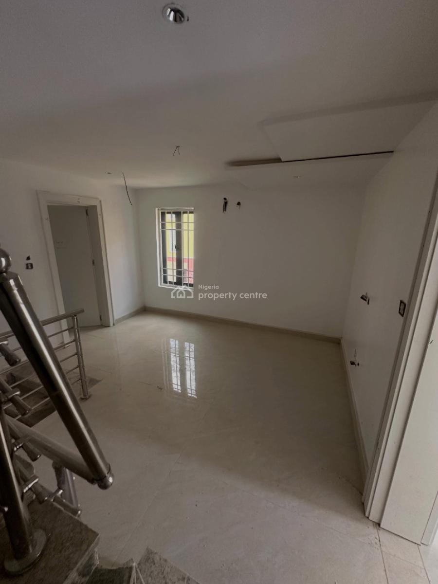 Luxury 4 Bedroom Terrace Duplex with Bq, Guzape District, Abuja, Terraced Duplex for Sale