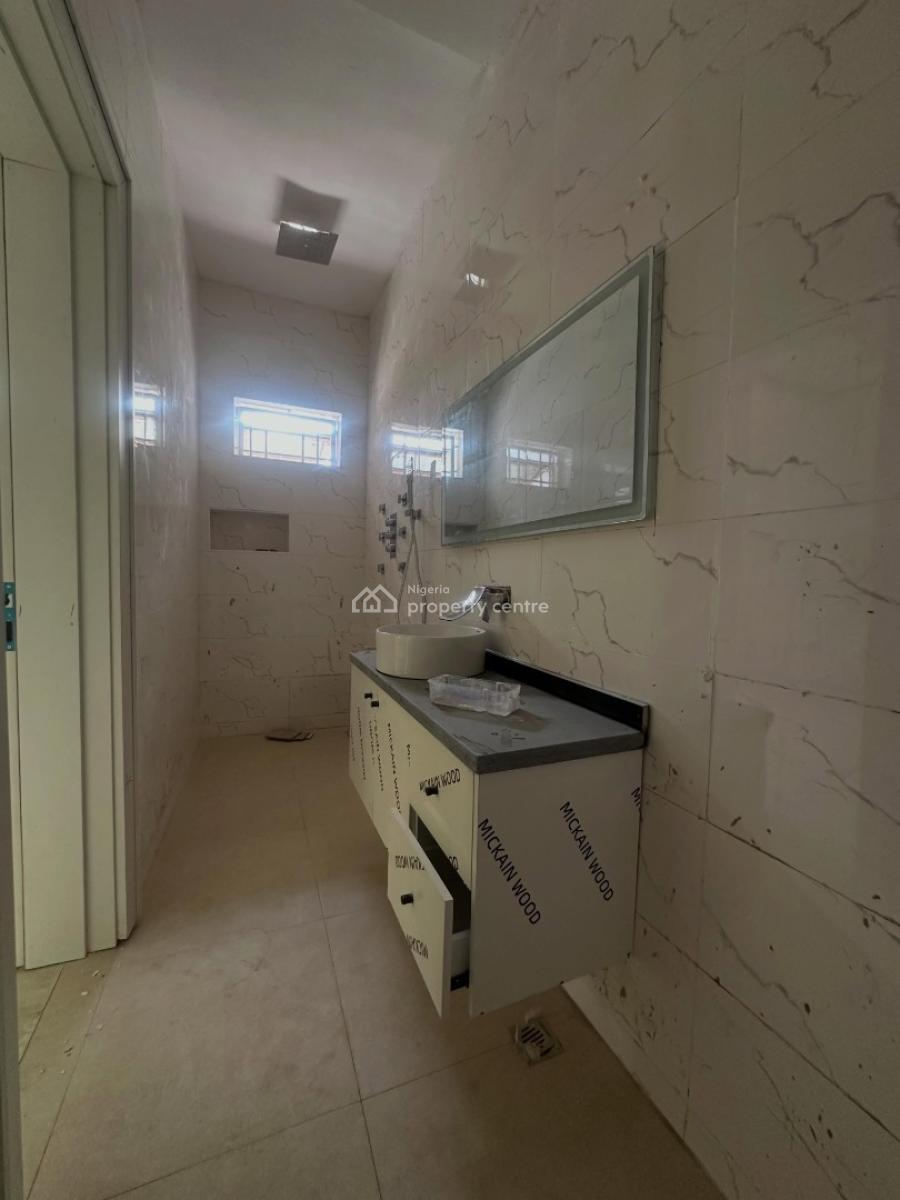 Luxury 4 Bedroom Terrace Duplex with Bq, Guzape District, Abuja, Terraced Duplex for Sale