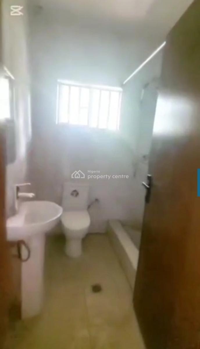 2 Bedroom Flat, Nizamiya Hospital Axis, Idu Industrial, Abuja, Flat / Apartment for Rent