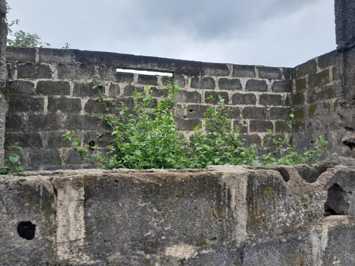 Demolishable Property on a Land Measuring Approximately 1300sqm, Off Ijede Express Way,, Gberigbe, Ikorodu, Lagos, Detached Duplex for Sale