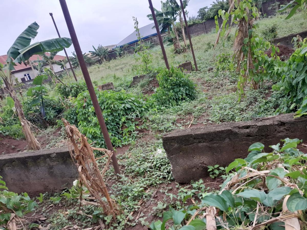 Demolishable Property on a Land Measuring Approximately 1300sqm, Off Ijede Express Way,, Gberigbe, Ikorodu, Lagos, Detached Duplex for Sale