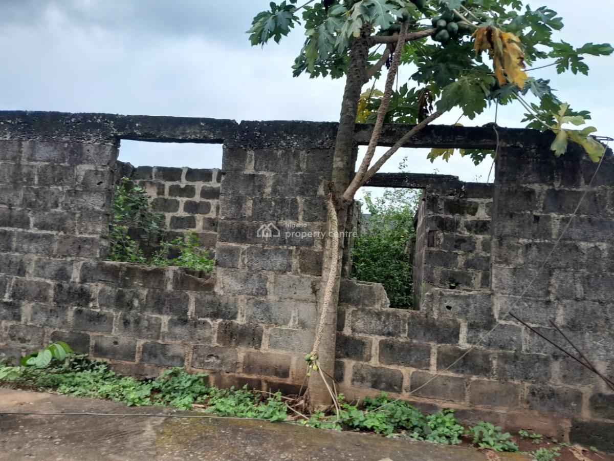 Demolishable Property on a Land Measuring Approximately 1300sqm, Off Ijede Express Way,, Gberigbe, Ikorodu, Lagos, Detached Duplex for Sale