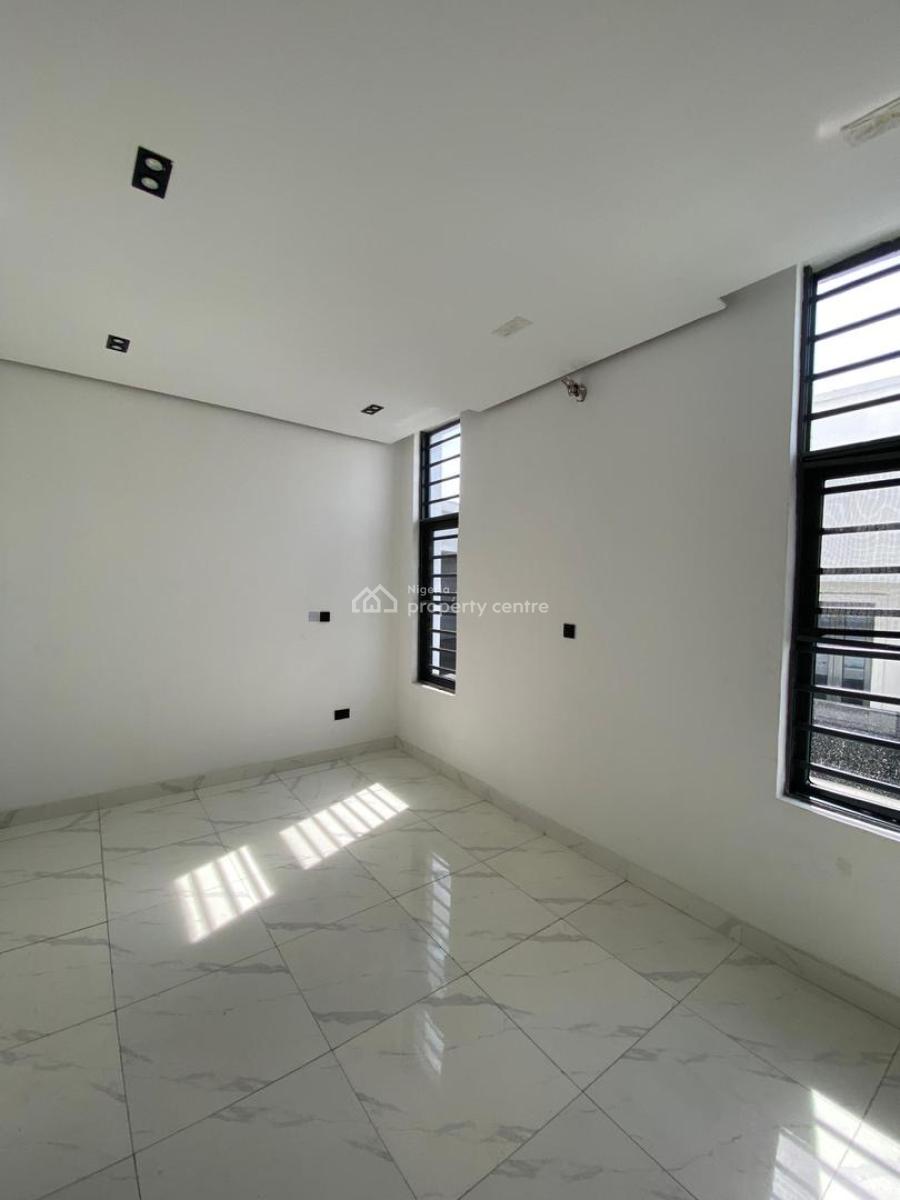 Elegant 2-bedroom Apartment, Ologolo, Lekki, Lagos, Flat / Apartment for Sale